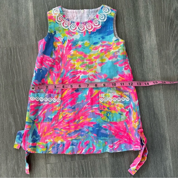 Lilly Pulitzer Girls Little Lilly Shift Dress (Size 2) - Picture 3 of 7